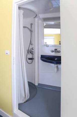 Imagen de la habitación del Hotel H&ocirc;tel Les Pins. Foto 14