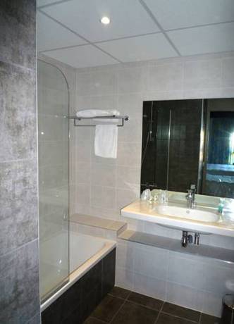 Imagen de la habitación del Hotel H&ocirc;tel Les Portes du Vercors. Foto 4