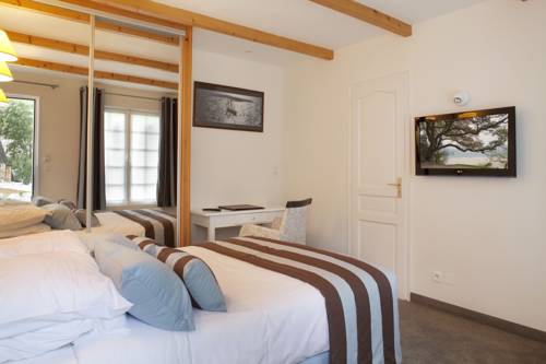 Imagen de la habitación del Hotel H&ocirc;tel Les Prateaux. Foto 16