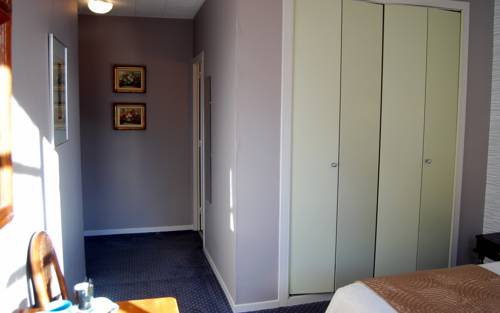 Imagen de la habitación del Hotel Hôtel Les Rochers. Foto 8