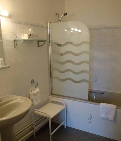 Imagen de la habitación del Hotel Hôtel Les Rochers. Foto 14