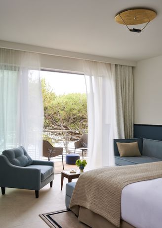 Imagen de la habitación del Hotel Hôtel Les Roches Blanches. Foto 2