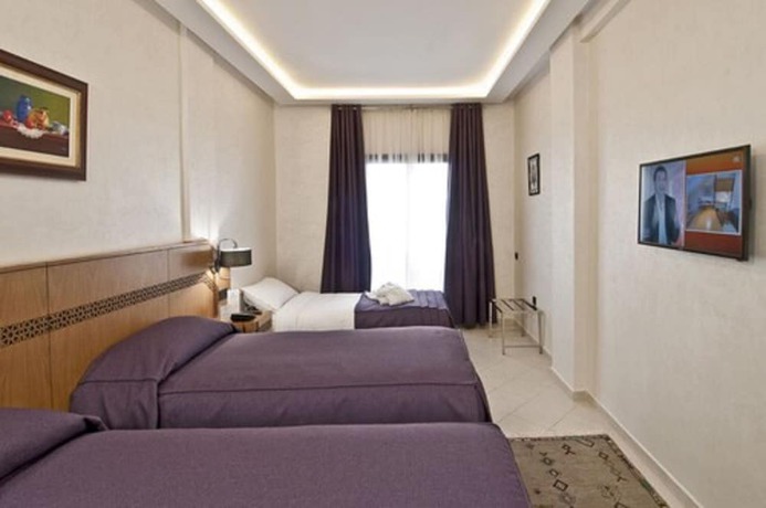 Imagen de la habitación del Hotel H&ocirc;tel L'escale F&egrave;s. Foto 2