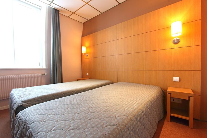 Imagen de la habitación del Hotel H&ocirc;tel L'hirondelle. Foto 8