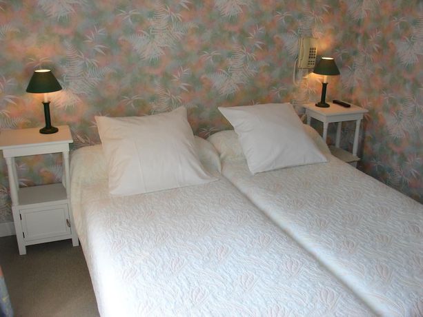 Imagen de la habitación del Hotel H&ocirc;tel Lou Cante Perdrix. Foto 11