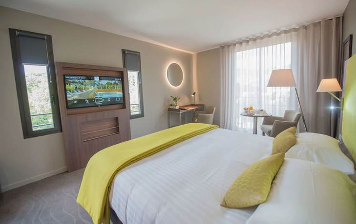 Imagen de la habitación del Hotel H&ocirc;tel Lou Castelet. Foto 4