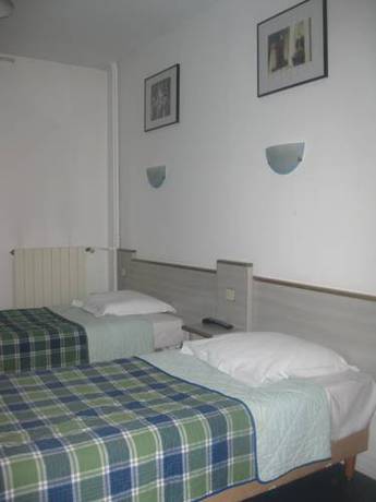 Imagen de la habitación del Hotel H&ocirc;tel Luxor. Foto 12