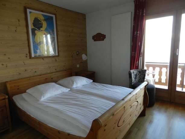 Imagen de la habitación del Hotel H&ocirc;tel Magrapp&eacute;. Foto 11