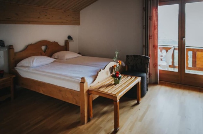 Imagen de la habitación del Hotel H&ocirc;tel Magrapp&eacute;. Foto 12