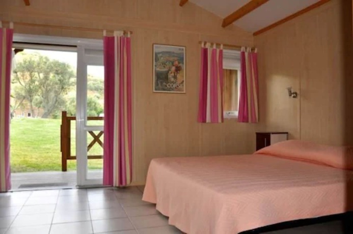 Imagen de la habitación del Hotel Hôtel Maora Village. Foto 8