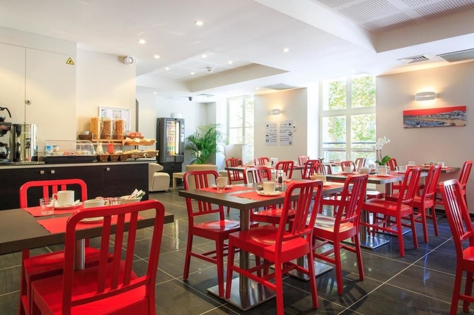 Imagen del bar/restaurante del Hotel Hôtel Marsiho by Happy Culture. Foto 4