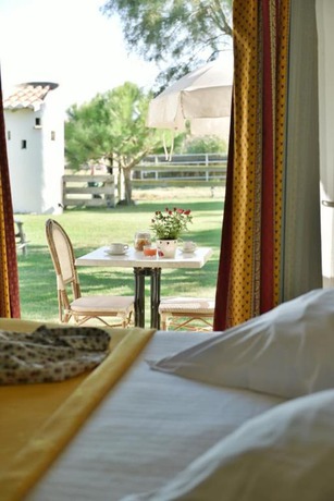 Imagen de la habitación del Hotel H&ocirc;tel Mas de la Grenouill&egrave;re. Foto 14