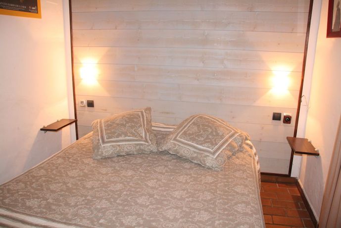 Imagen de la habitación del Hotel H&ocirc;tel Mas des Barres. Foto 2