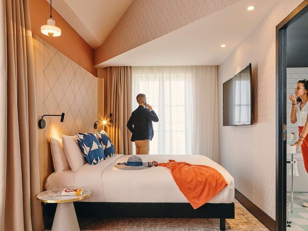 Imagen de la habitación del Hotel Hôtel Mercure Marseille Canebière. Foto 13