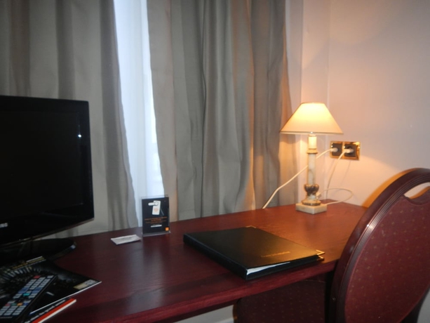 Imagen de la habitación del Hotel Hôtel Metropol, CALAIS. Foto 15