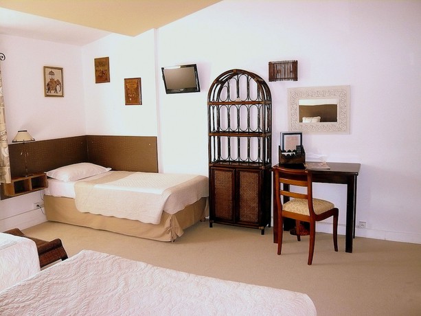 Imagen de la habitación del Hotel H&ocirc;tel Mistral, Mas-Blanc-des-Alpilles. Foto 2