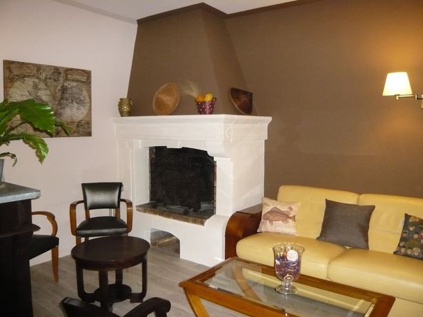 Imagen de los interiores del Hotel H&ocirc;tel Mistral, Mas-Blanc-des-Alpilles. Foto 18