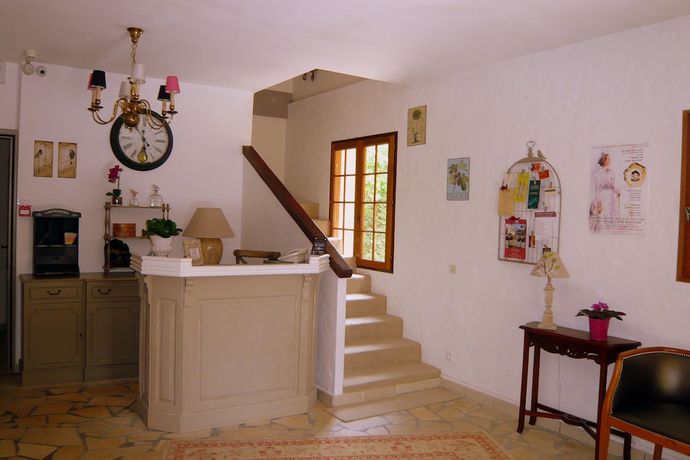 Imagen de los interiores del Hotel H&ocirc;tel Mistral, Mas-Blanc-des-Alpilles. Foto 20