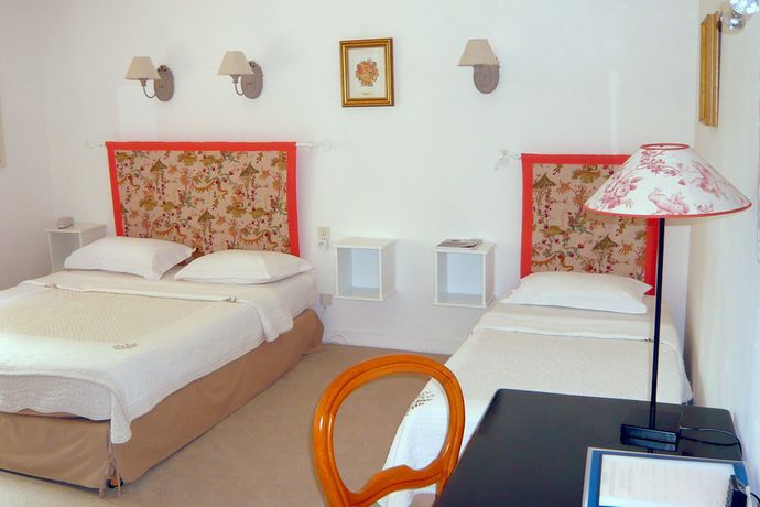 Imagen de la habitación del Hotel H&ocirc;tel Mistral, Mas-Blanc-des-Alpilles. Foto 11