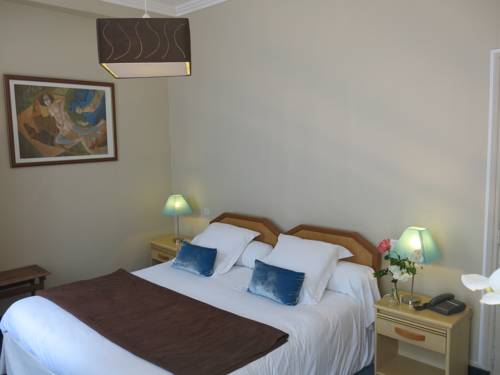 Imagen de la habitación del Hotel Hôtel Moderna. Foto 15