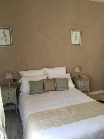 Imagen de la habitación del Hotel H&ocirc;tel Moderne, Tours. Foto 12