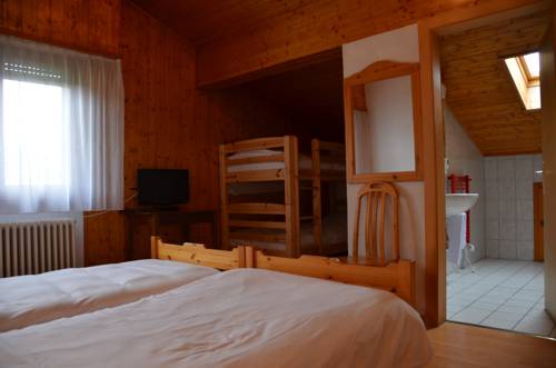 Imagen de la habitación del Hotel H&ocirc;tel Mont-fort. Foto 3