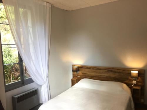 Imagen de la habitación del Hotel H&ocirc;tel Montmirail. Foto 7