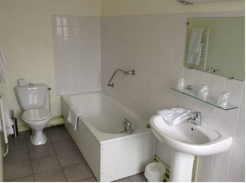 Imagen de la habitación del Hotel Hôtel Normandy, Fecamp. Foto 5