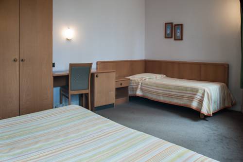 Imagen de la habitación del Hotel Hôtel Normandy, Fecamp. Foto 8