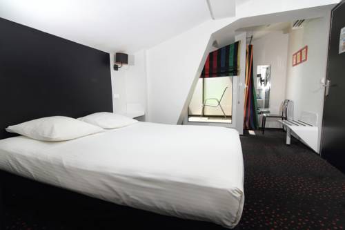 Imagen de la habitación del Hotel H&ocirc;tel Ohartzia. Foto 9