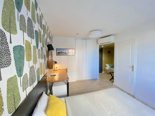 Imagen de la habitación del Hotel H&ocirc;tel Olatua. Foto 7