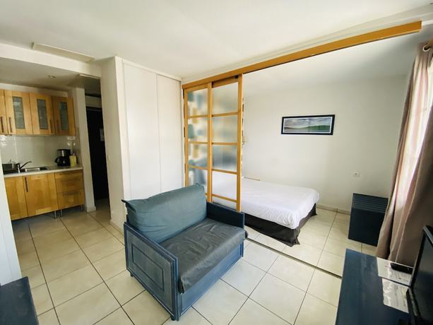 Imagen de la habitación del Hotel H&ocirc;tel Olatua. Foto 9