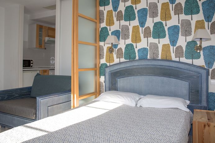 Imagen de la habitación del Hotel H&ocirc;tel Olatua. Foto 16