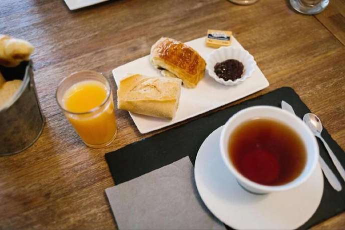 Imagen del bar/restaurante del Hotel H&ocirc;tel Oumaya Safa. Foto 3