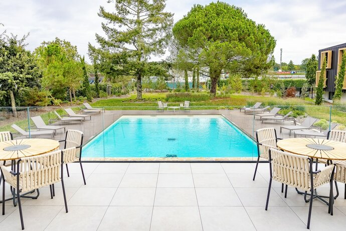 Imagen general del Hotel H&ocirc;tel Parc du Landreau. Foto 4