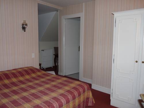 Imagen de la habitación del Hotel H&ocirc;tel Patton. Foto 8