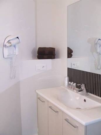 Imagen de la habitación del Hotel H&ocirc;tel Patton. Foto 13