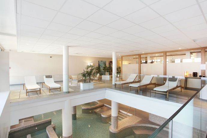 Imagen de la piscina del Hotel H&ocirc;tel Prestige Odalys Le Chamois. Foto 18