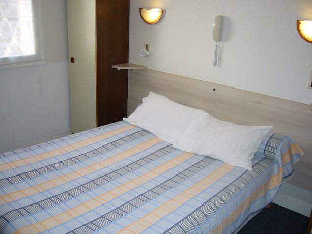 Imagen de la habitación del Hotel H&ocirc;tel Printania Lourdes. Foto 16