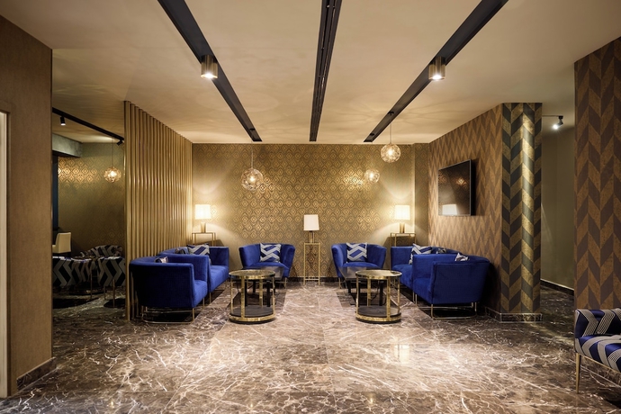 Imagen de los interiores del Hotel H&ocirc;tel RALF. Foto 14