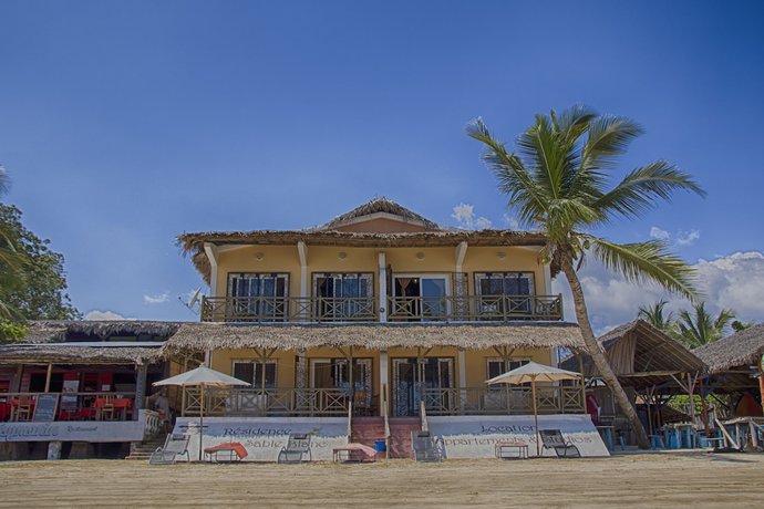 Imagen de los interiores del Hotel H&ocirc;tel R&eacute;sidence Au Sable Blanc. Foto 16