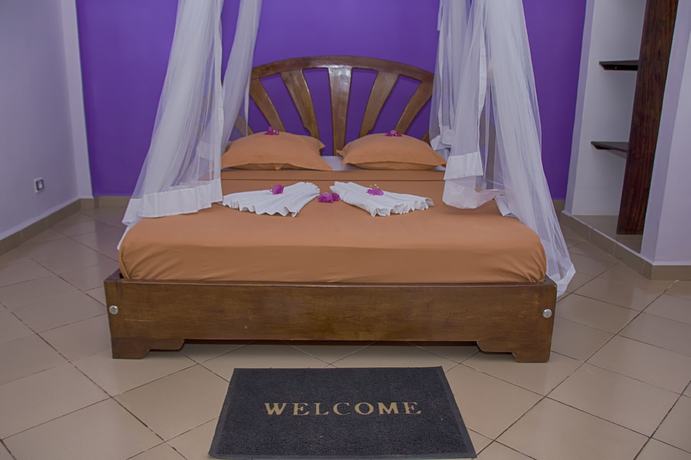 Imagen de la habitación del Hotel H&ocirc;tel R&eacute;sidence Au Sable Blanc. Foto 8