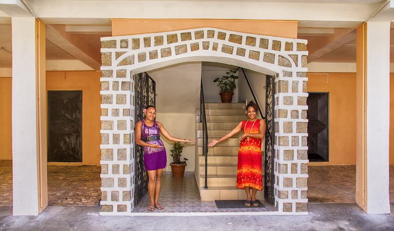 Imagen de los interiores del Hotel H&ocirc;tel R&eacute;sidence Au Sable Blanc. Foto 18