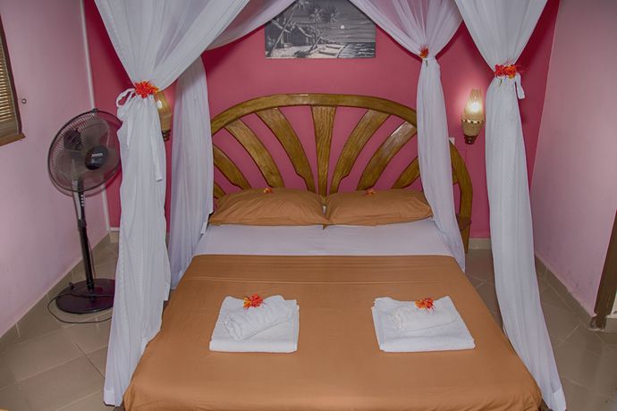 Imagen de la habitación del Hotel H&ocirc;tel R&eacute;sidence Au Sable Blanc. Foto 11