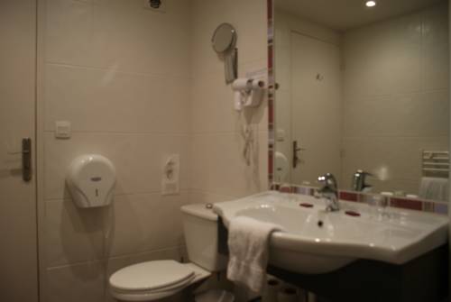 Imagen de la habitación del Hotel Hôtel Résidence Bergara. Foto 15