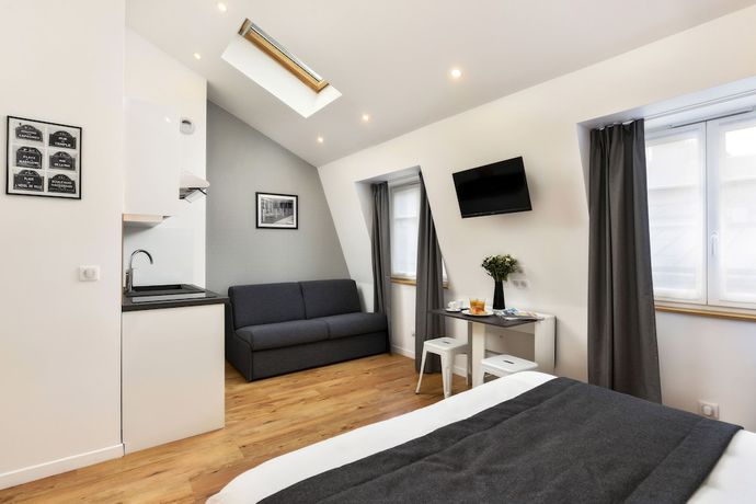 Imagen de la habitación del Hotel H&ocirc;tel R&eacute;sidence Montebello. Foto 8