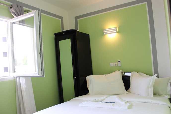 Imagen de la habitación del Hotel H&ocirc;tel R&eacute;sidence St David. Foto 5