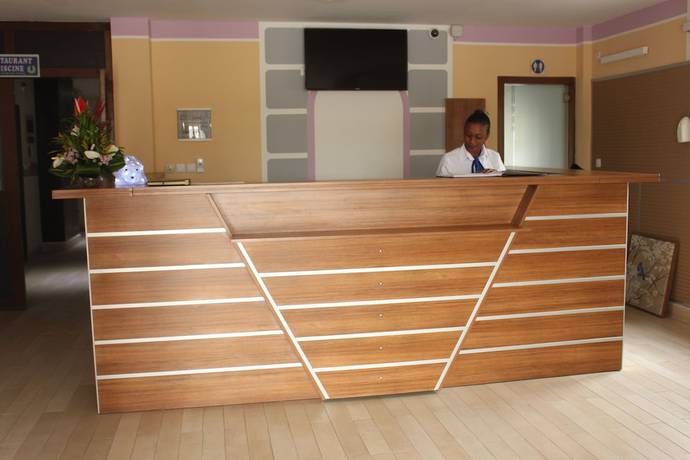 Imagen de los interiores del Hotel H&ocirc;tel R&eacute;sidence St David. Foto 16