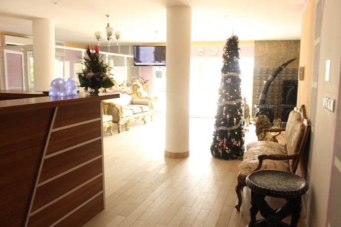 Imagen de los interiores del Hotel H&ocirc;tel R&eacute;sidence St David. Foto 20