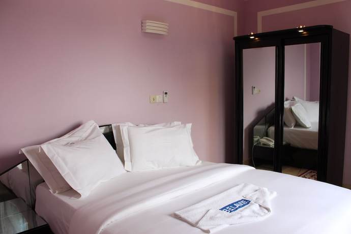 Imagen de la habitación del Hotel H&ocirc;tel R&eacute;sidence St David. Foto 13